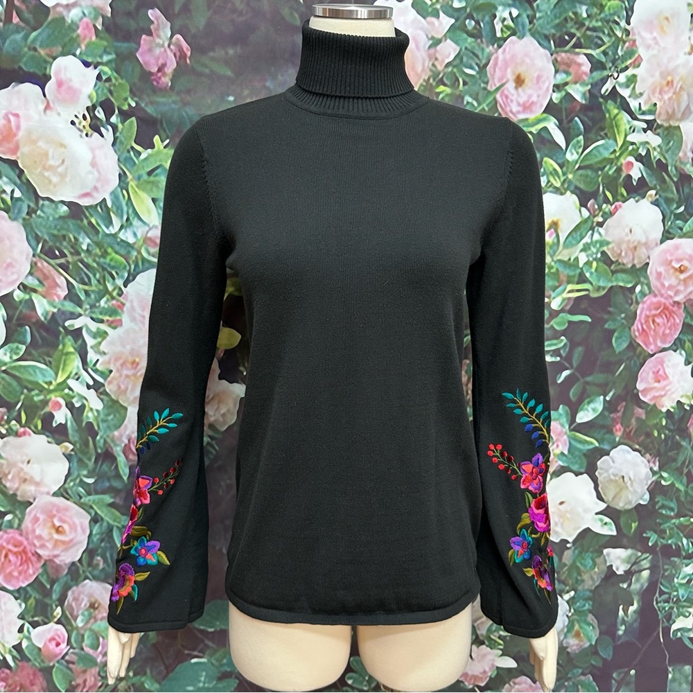 Linda Black Embroidered Sleeve Sweater Louis Dell O’lio